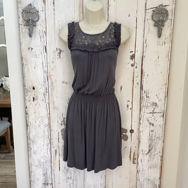 Soprano Size Small Woman's Gray Sleeveless Ruffle Lace Knit Dress