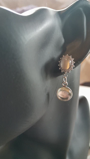Boucles d'oreilles en pierre fine, semi-précieuses, matières minérales et organiques