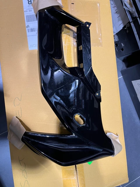 Genuine OEM Kawasaki KLE650 Versys Front Right Cowling Side Panel – Black (55027-5235-51P)
