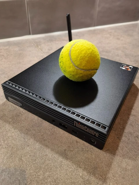 ThinkCentre M75q Gen 5 | Mini PC | 12RRCTO1WWMX1 | México