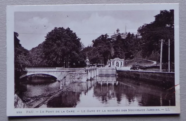 P130) CPA PAU le pont de la gare - 1933