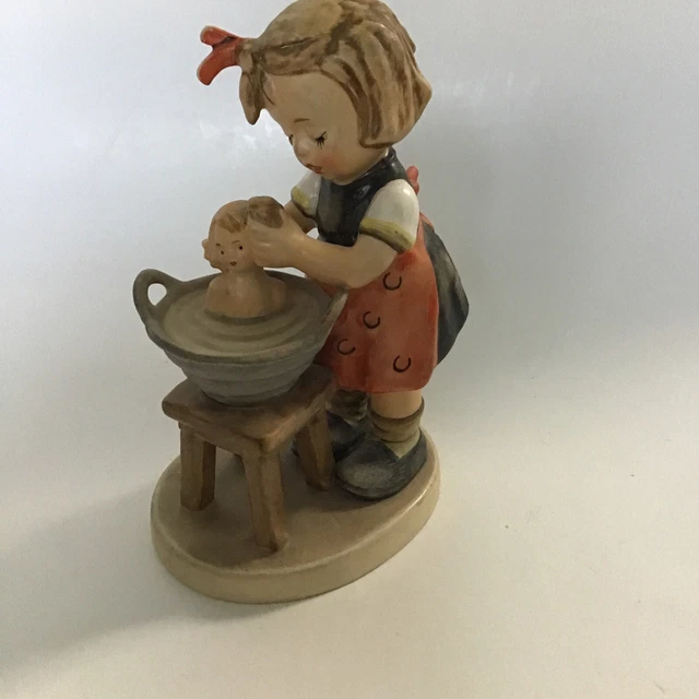 GOEBEL HUMMEL FIGURINE Doll Bath 319 Girl Washing Doll Figurine 1956