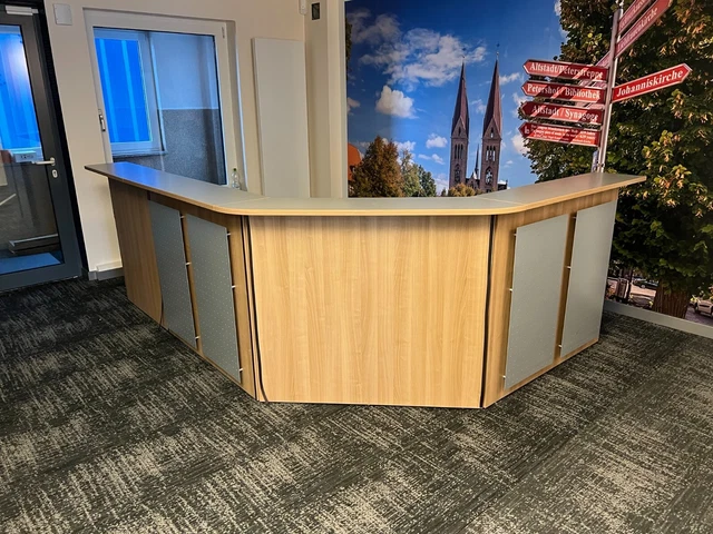Tresen/Büro/Empfang/Praxis 2,50 m x 2,00 m