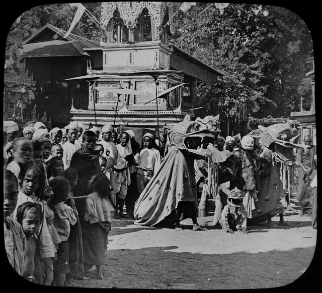 DRACHENPROZESSION BURMA C1890 VIKTORIANISCHES FOTO magische Laterne Rutsche