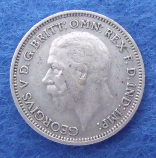 1936 GEORGE V SILVER SIXPENCE  ( 50% Silver )  British 6d Coin.   297