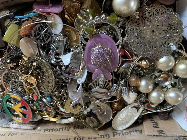 Pendiente individual de cuentas de joyería basura hallazgos 2+ libras para reutilizar o reparar artesanías