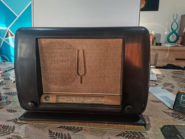 Vieux Poste Radio VENTURER N2959-5 Qui Fonctionne Encore – Super Look Vintage Pour La Déco !