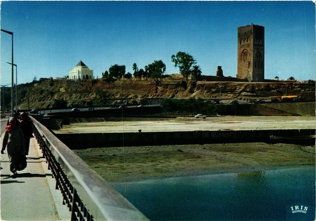 CPM AK MAROC RABAT-La TOUR HASSAN et le Mausolée Mohammed V (342935)