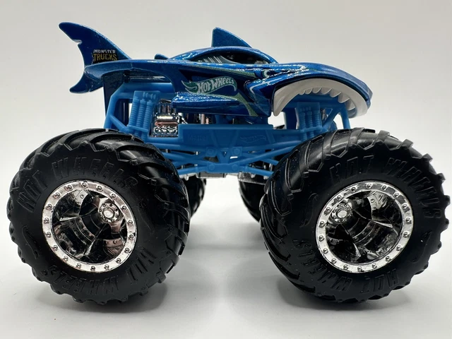 Monster Truck Hot Wheels Requin