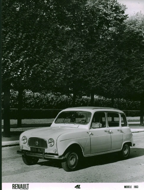 Photo de presse ancienne voiture automobile Renault 18 GTS