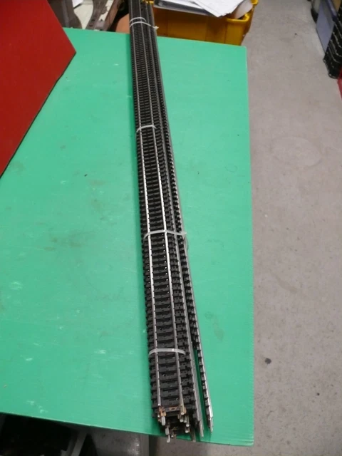 Énorme Lot De Rails JEP HO – 233 Rails Droits, Courbes, Ballast Métal (3e Rail)
