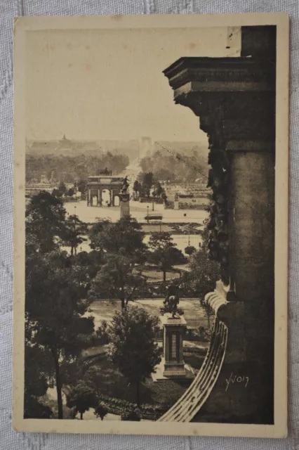 CPA"" PARIS - Perspective on the Tuileries Garden and the Arc de Triomphe