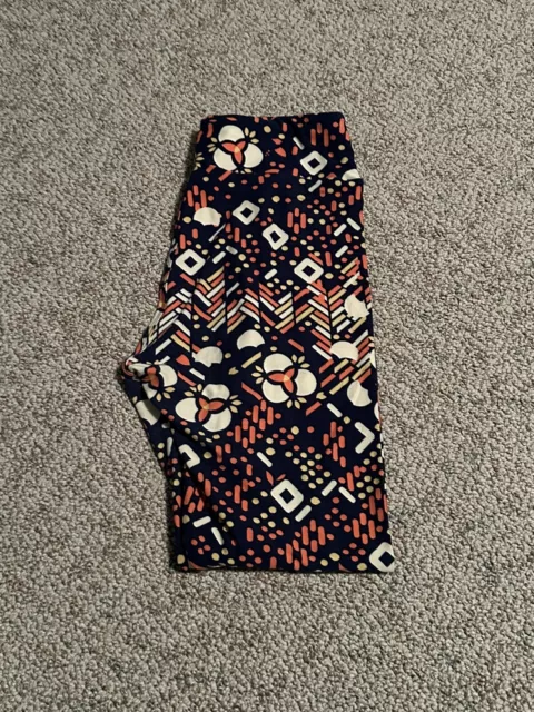 LuLaRoe Leggings One size Coral/Black/White Brand New Geometric Shapes