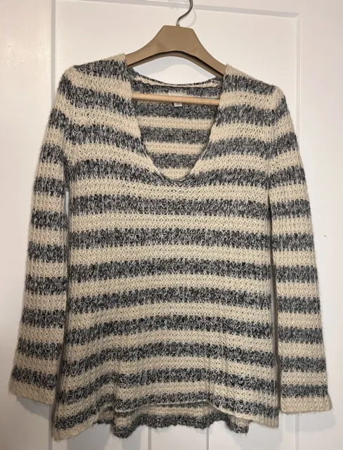 Anthropologie Sweater “Hinge” Size Small Off White Gray Black Super Soft Vneck