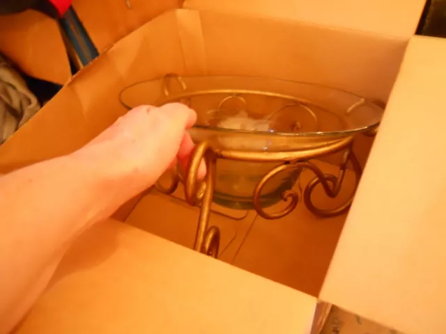 San Miguel glass/iron garland pedestal bowl used with box, good condition 3