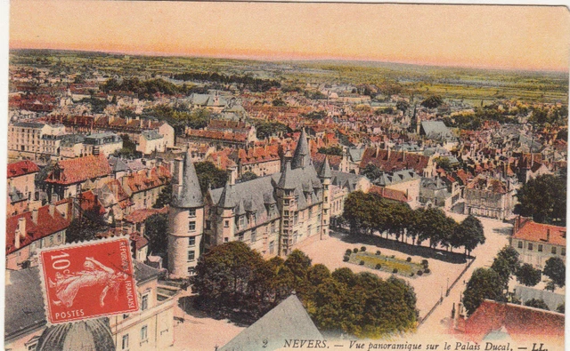 NEVERS 2 LL vue panoramique sur le palais ducal timbrée