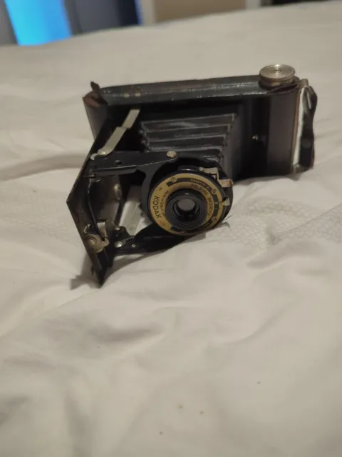 Camera Folding Brownie 6-20 Kodak Used