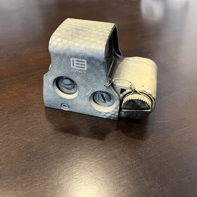 EOTech XPS2-0 Holographic Sight - Black (FDE Snake skin Pattern) EOTech XPS2-0 Holographic Sight - Black (FDE Snake skin Pattern)