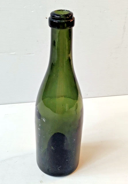 Ancienne bouteille en verre soufflé pêche vairons - Collection