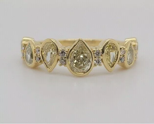 18K Yellow Gold 1.35 ct Natural Fancy Yellow Pear Diamond & Round Diamond Ring