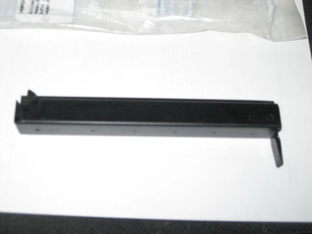 1- Bea Fastener Back Nose Assembly 14405565 (New)