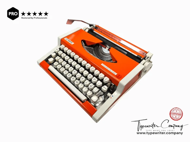 OLYMPIA TRAVELLER De Luxe refurbished working TYPEWRITER