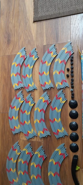 VINTAGE-Micro Scalextric-World Championship Set 3