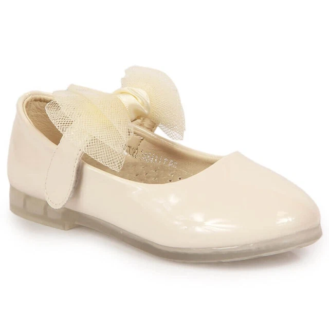 Girls' ballerinas with touch fastener with a bow, beige Vinceza