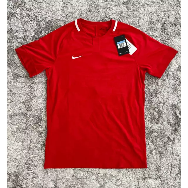 Nike Soccer Jersey Mens Adult Medium Red Dri Fit Short Sleeve Swoosh Logo New
