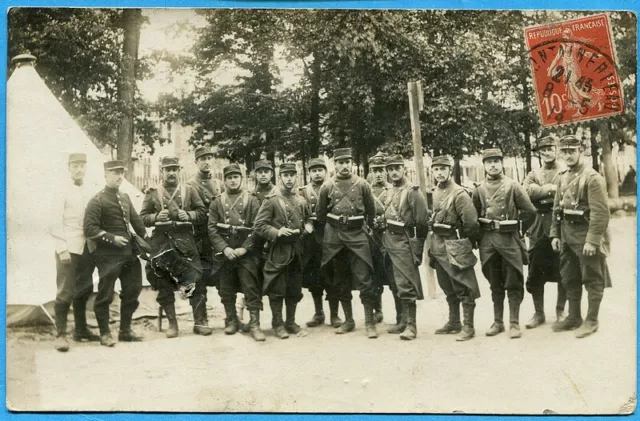 CPA PHOTO : Soldats du 31° Régiment d'Infanterie au camp de Fontainebleau / 1914