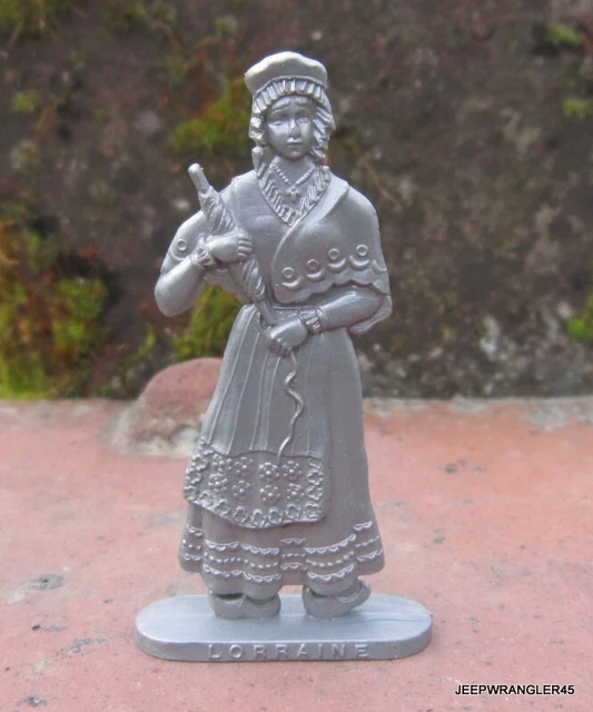 FIGURINE PEINTE MOKAREX LES PROVINCES FRANCAISES L'ALSACIENNE