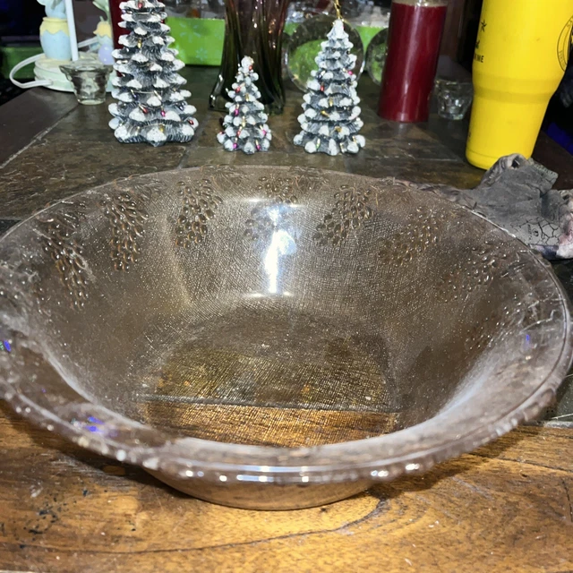 PINK IMPRESSION GLASS GRAPES PATTERN 11 Ins Round Very Old Mom Had This 70 Years