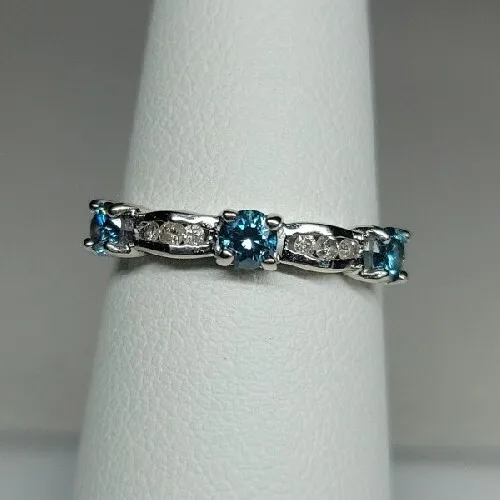 Beautiful Blue & White Diamond 14k White Gold Ring Approx. Size 7