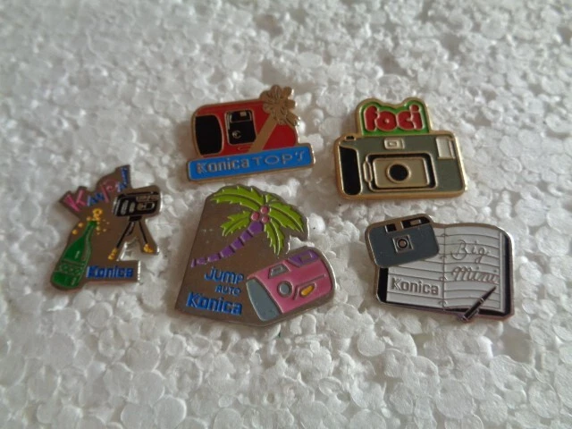 Job lot of 5 Compact camera shaped vintage metal lapel pins