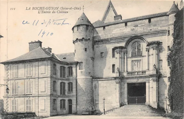 CPA-La Roche-Guyon entrée du château (126513)