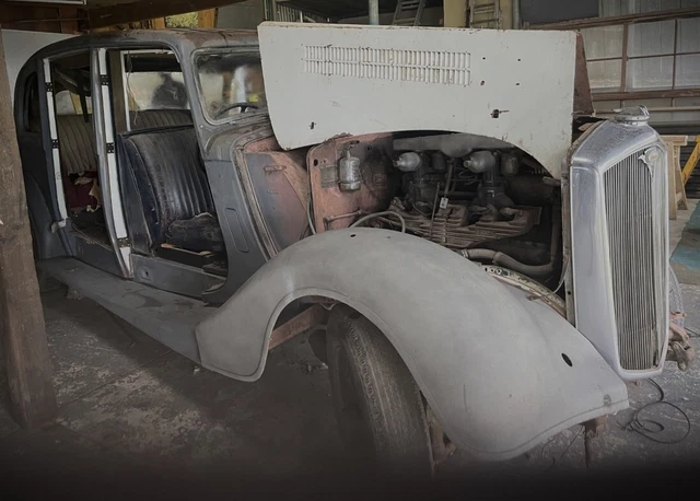 Wolseley 25HP limousine