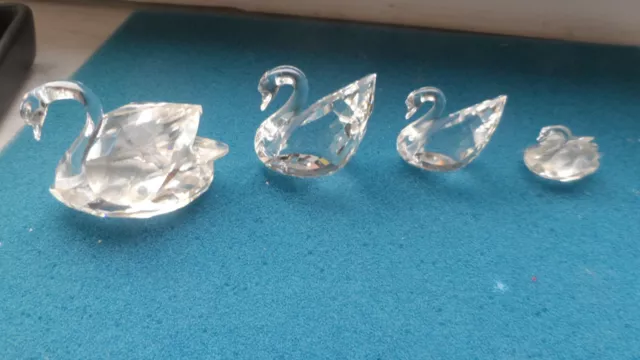 Swarovski Kristallfiguren Konvolut 4 schöne Schwäne  guten Zustand ohne OVP.