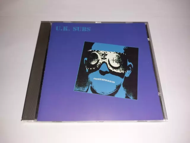 Uk Subs * Andere Art Von Blues * Punk Cd Album 1995 Sehr Gut (Dojo Cd 226)