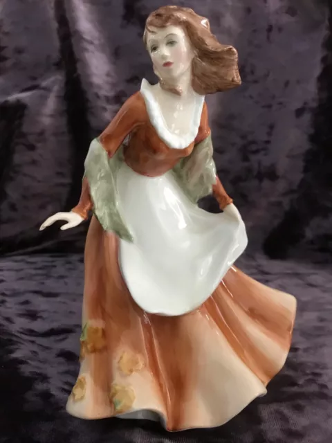 Royal Doulton  Collectors Club  figurine  “AUTUMN TIME” HN 3231