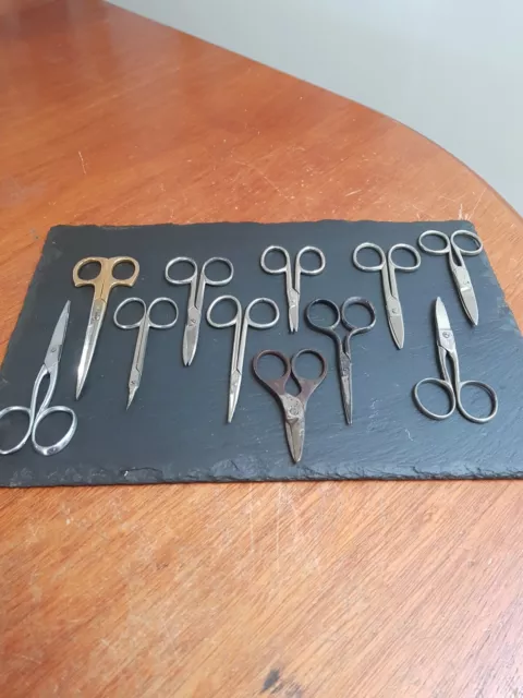 11 pares de tijeras bordadas vintage