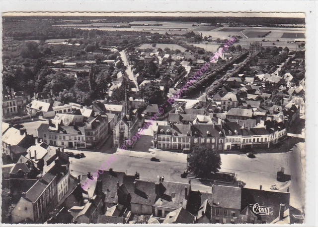 CPSM 27160 BRETEUIL SUR ITON La place Laffitte hôtel de ville vue générale