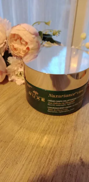 Nuxuriance ultra Crème corps voluptueuse anti-âge global