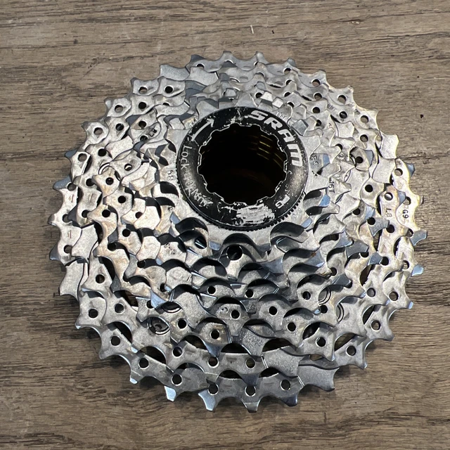 Shimano 9 Speed SunRace Cassetta Per Bicicletta 9 Velocità 11-34 - CSM96, Per MTB O City Bike CSM96 Bicicletta