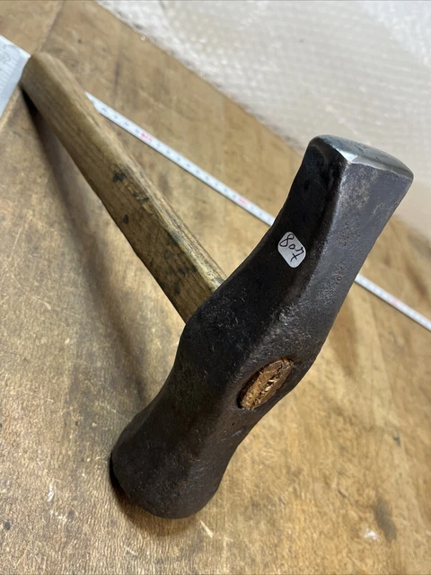 MARTEAU CHARPENTIER COUVREUR ancien Outil OLD TOOL HAMMER réf N. 838