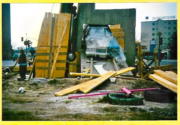 WOLFGANG P. BRUNNER Vintage '87 BETON-Cadillacs im Bau+Kreuz #8 BY WOLF VOSTELL