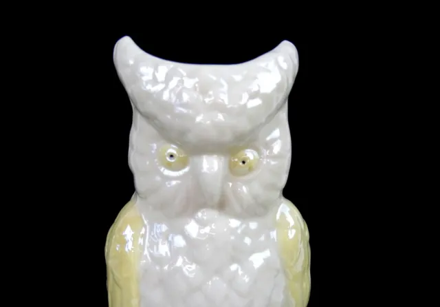 Belleek Porcelain Ireland Great Horned Owl 8" Vase 3rd Green Mark 1965-1980 2