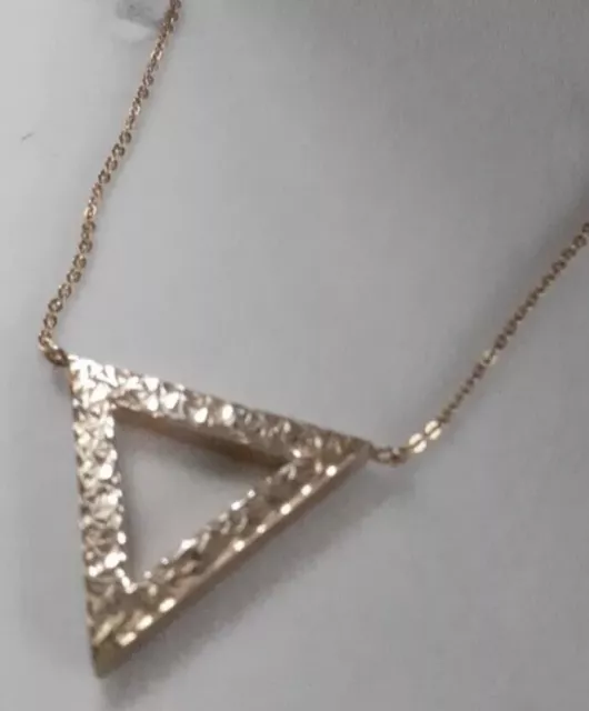 Beautiful QVC 9ct Yellow Gold Diamond Cut Triangle Shape Necklace. BNIB 3