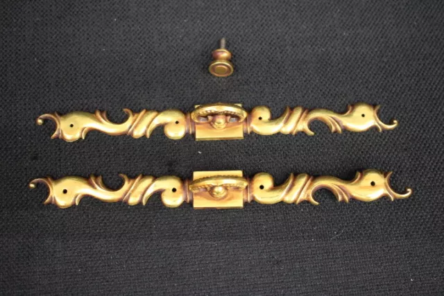 Lot of 3 Pc. Keeler Brass Company French Gold Drawer Pulls and Knob K9877