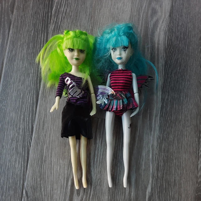 Pacchetto bambole articolate Pixy Punk Pretty N Punk blu capelli verdi incomplete