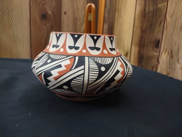 Pueblo Pottery Jar Jug Fine Line 6.5" Native American Indian Vintage Jemez